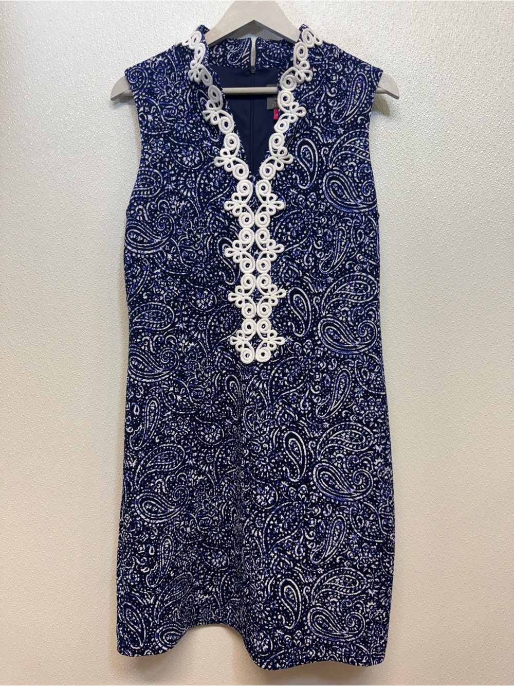 Vince Camaro Navy Paisley Sleeveless Shift Dress with White Trim Sz 8